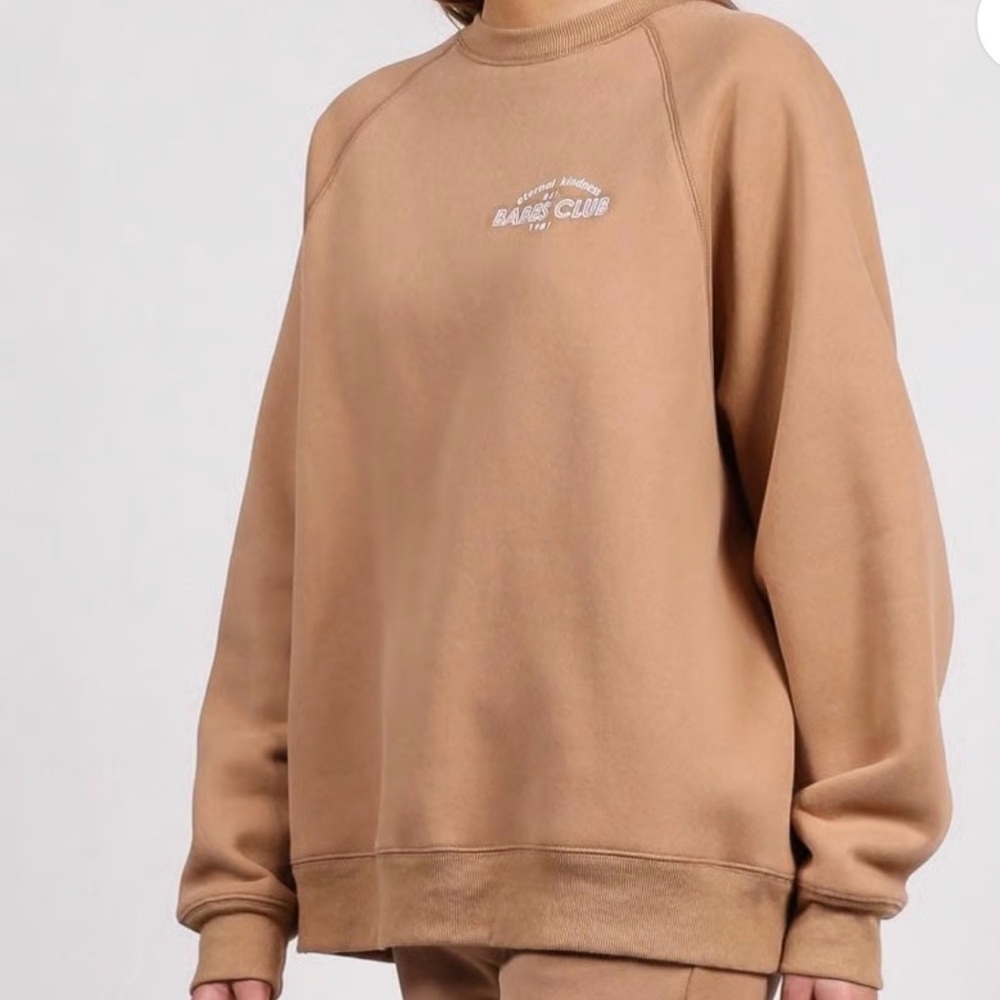 👉Brunette The Label NYFB “Eternal Kindness Babes Club” Oversized Crew Neck Beige